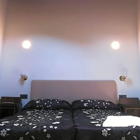 Savior Hotel